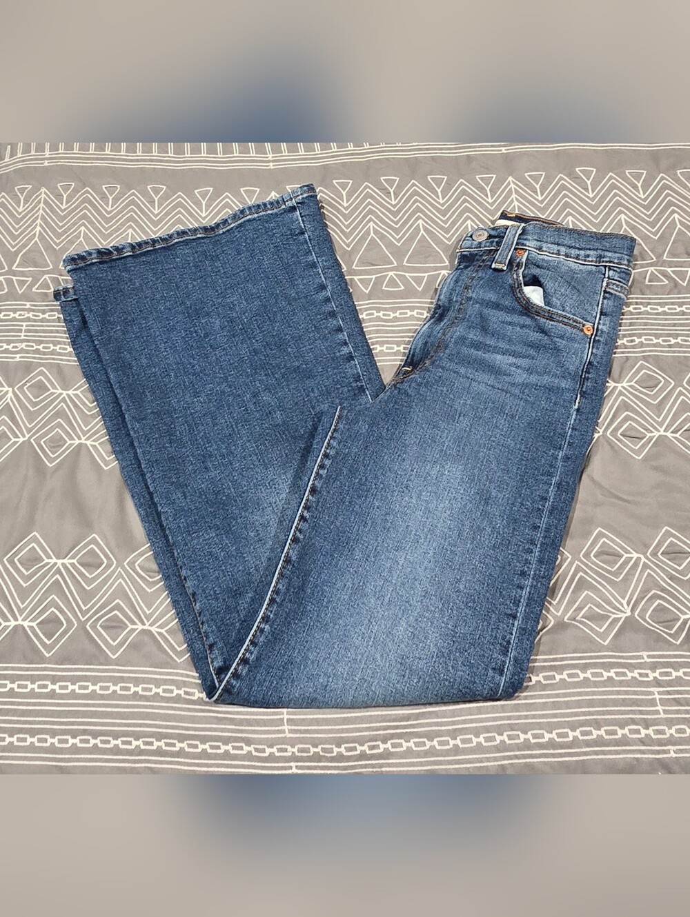Levis Ribcage Bell High Waisted Jeans Size 25